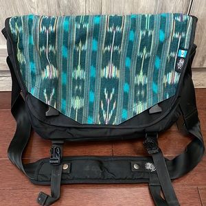 Stylish Teal Patterned Laptop Messenger Bag